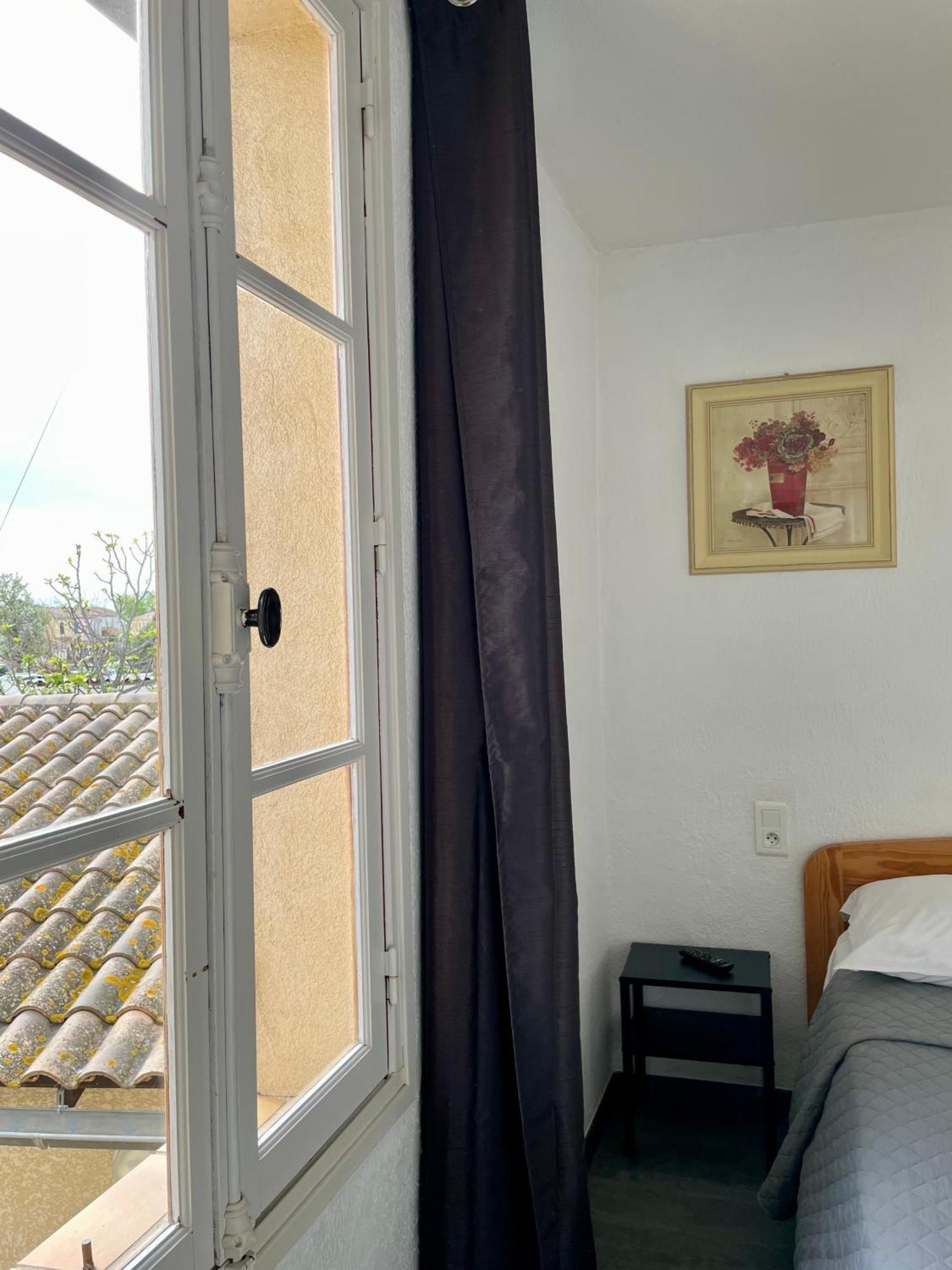 Hotel L'Escale Aigues-Mortes Exterior foto